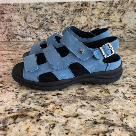 Xsensible Shoes - NWT Xsensible Steffie Strappy Sandals